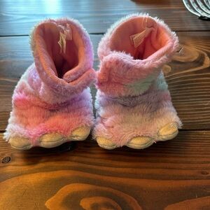 10/11T monster slippers